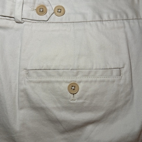 Talbots Classic Flat Front Khaki Casual Shorts Size 14 - Picture 4 of 9
